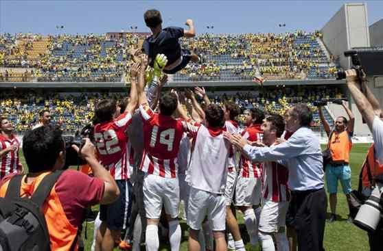 El Bilbao Athletic aguanta en Cádiz y asciende a la Liga Adelante