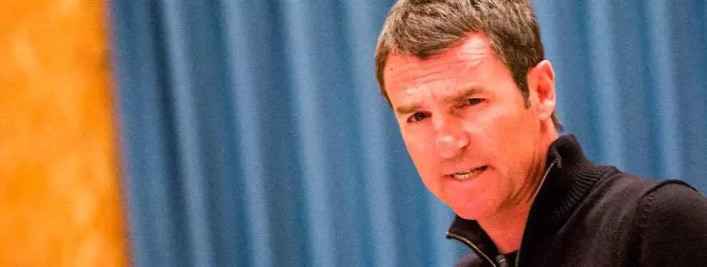 Los dudosos méritos de Robert Fernández para dirigir el fútbol del Barça