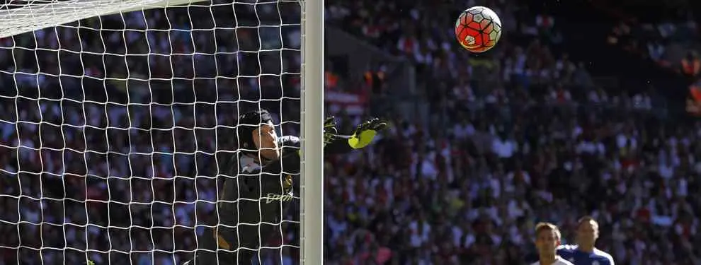 Petr Cech le quita el primer título de la temporada a José Mourinho