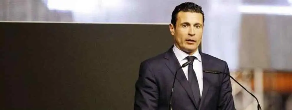 Salvo encuentra una sorprendente manera para regresar al mundo del fútbol