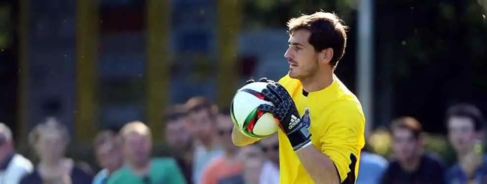 La que hay montada en el vestuario del Oporto con Iker Casillas