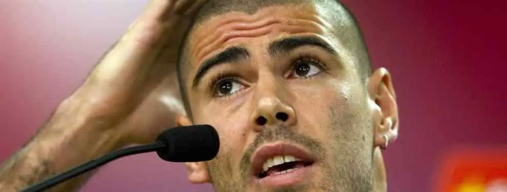 Lo que pide Víctor Valdés por convertirse en el portero del Sevilla