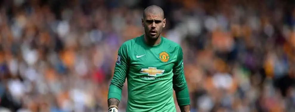El Sevilla va a tener que fichar a Víctor Valdés... si se descuida