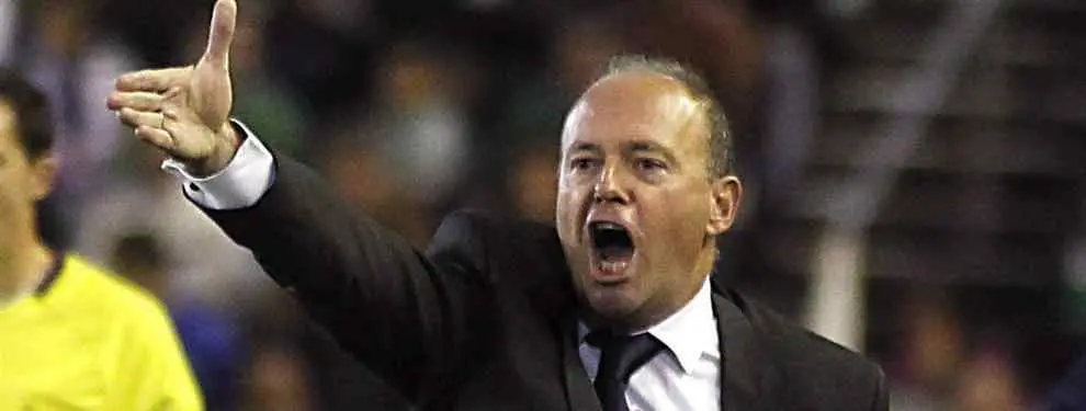 Pepe Mel le canta las cuarenta a un apartado del vestuario sobre su futuro