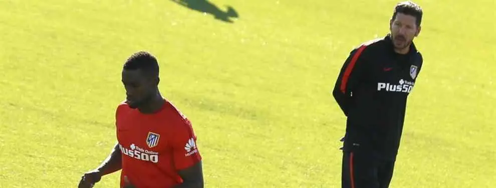 Las 'risas' de Simeone con Jackson en público son caras serias en privado