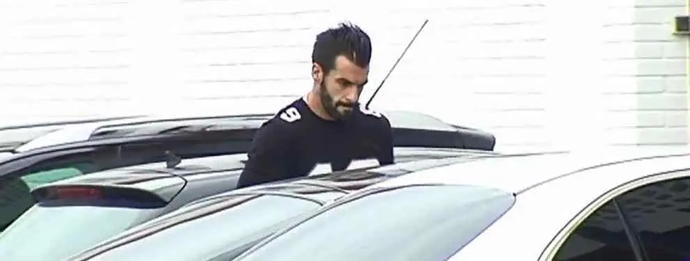 Nuno humilla a Negredo y descubre sus cartas en rueda de prensa