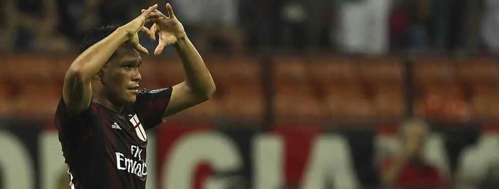 Las actuaciones de Carlos Bacca hacen que se le quede pequeño el Milan