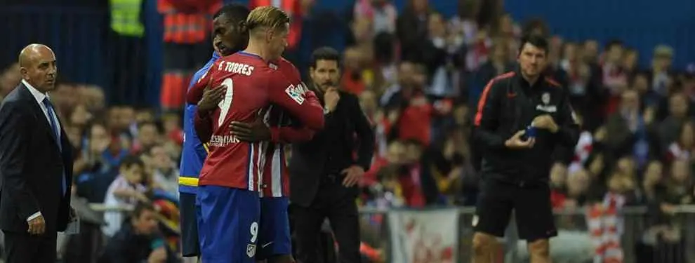 La sanción FIFA obliga a Simeone y Fernando Torres a enterrar el hacha de guerra