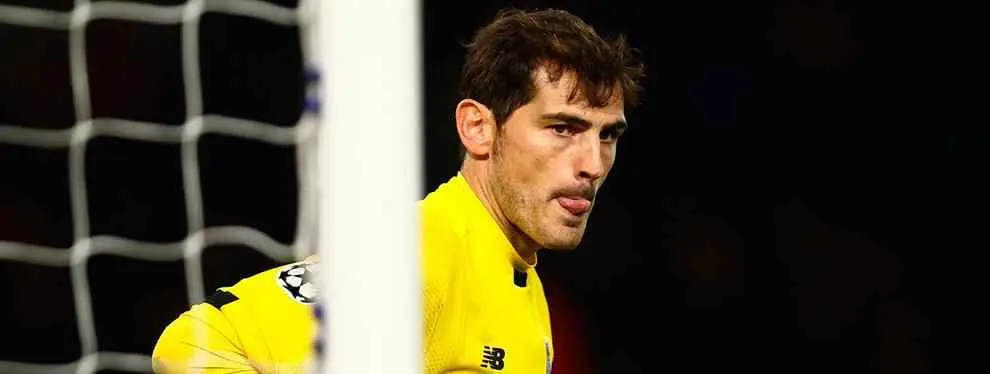 El sonrojante 'cambio de cara' de Casillas en el FIFA... además de retirarle