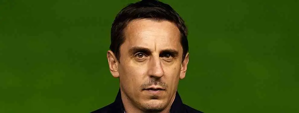 Los duros ataques que le llegan a Gary Neville desde Inglaterra