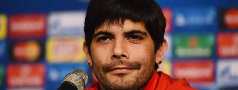 Un nuevo gigante del fútbol europeo se une a la puja por Éver Banega