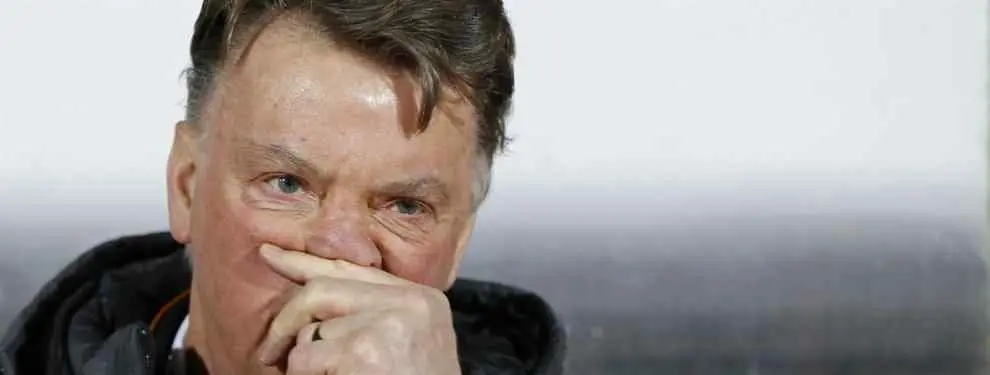 Van Gaal, sin argumentos ante los insultos de los fans del United