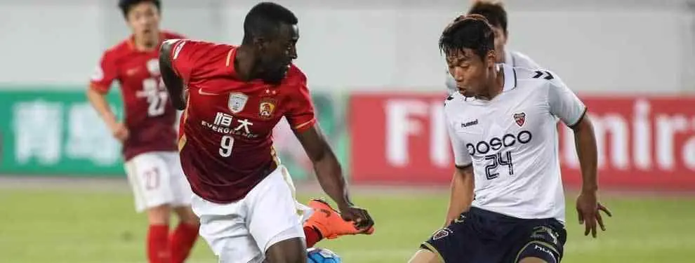 Jackson se sigue acordando del Atlético en su accidentado debut en China