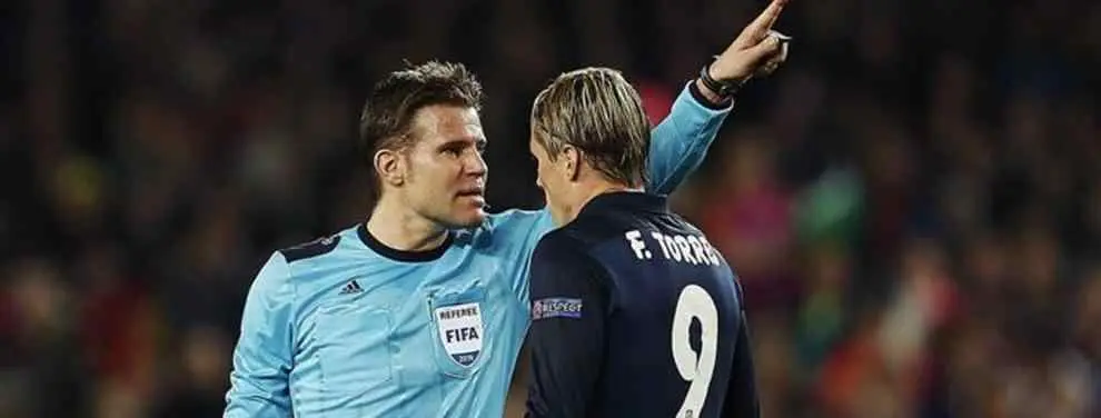 La renovación de Torres, en el aire tras su expulsión contra el Barça