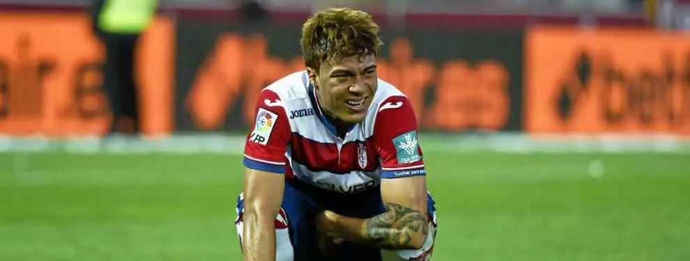 Todos pendientes de Peñaranda en el vestuario del Granada