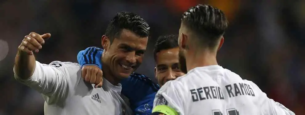 Los mensajs escritos en el balón del 'hat-trick' de Cristiano Ronaldo