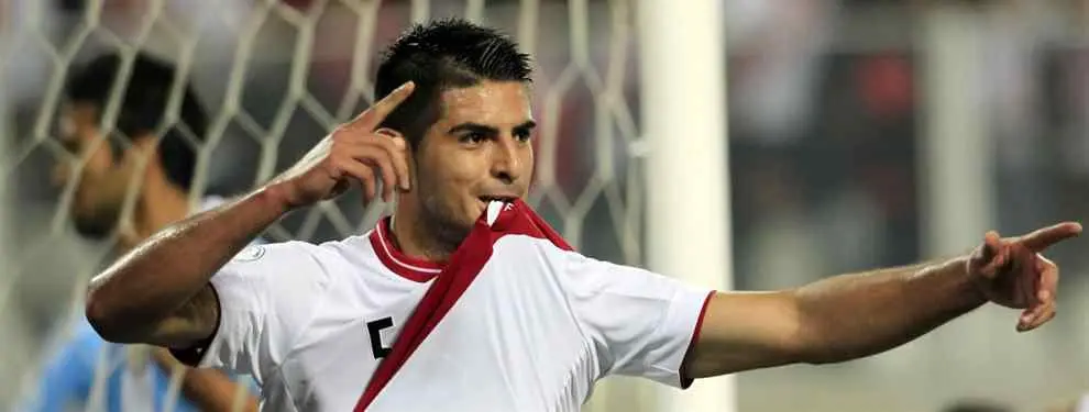 El futbolista peruano que ya no sabe cómo decirle al Valencia que lo fiche