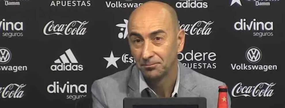 El esperpento del Valencia en el derbi mata a Ayestarán ante la mirada de Lim