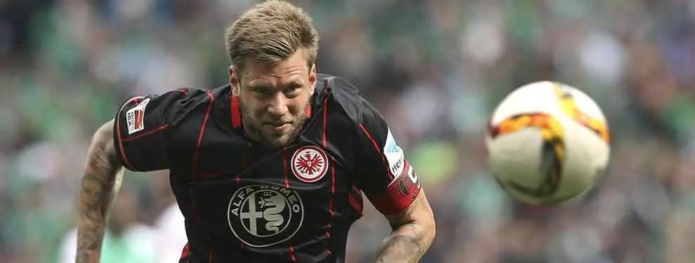 El increíble gesto del 'capitán de Marco Fabián': Juega con un tumor