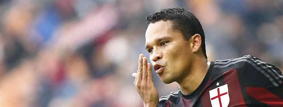Carlos Bacca se acera a la Liga: oferta irrechazable para el colombiano