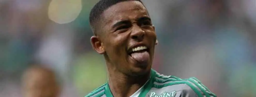 Gabriel Jesús no se casa con el Barça y tontea con todos