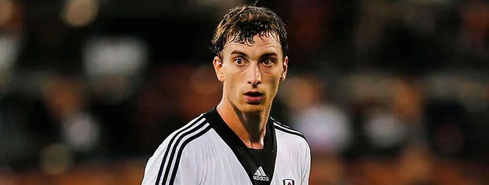 ¡Sorpresa! El equipo de la Liga que se adelanta al Sporting por Amorebieta