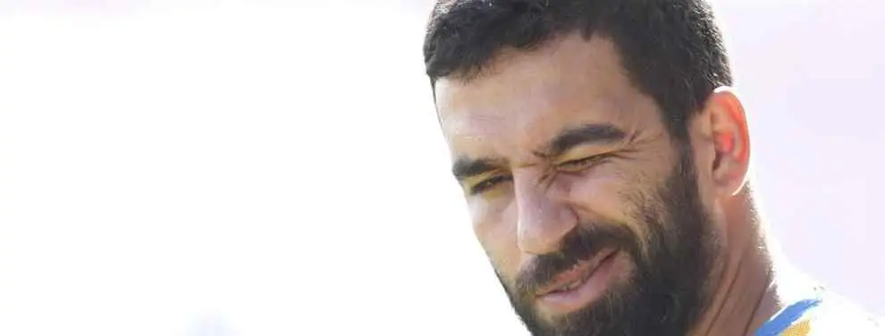 Arda Turan está más cerca del Valencia que de seguir en el FC Barcelona