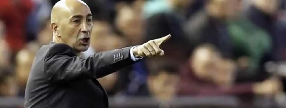 Lío en el vestuario del Valencia: Ayestarán se carga a un jugador