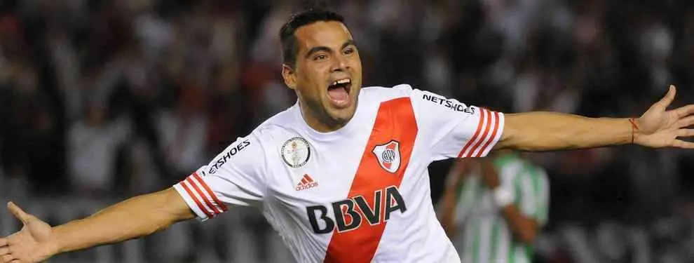 El Sevilla confía en Mercado como relevo de Coke