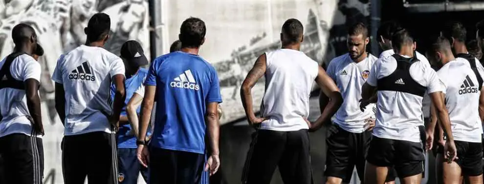 Los detalles del caos que ha causado el desastre en el vestuario del Valencia