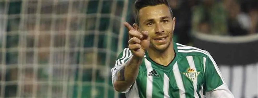La afición arrincona al Betis en su batalla por la renovación de Rubén Castro