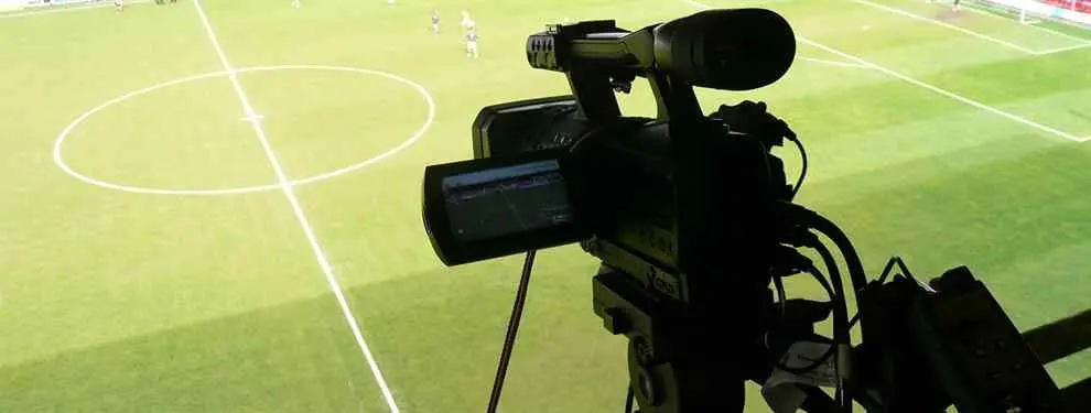 La Eredivisie utiliza el vídeo arbitraje en primicia mundial