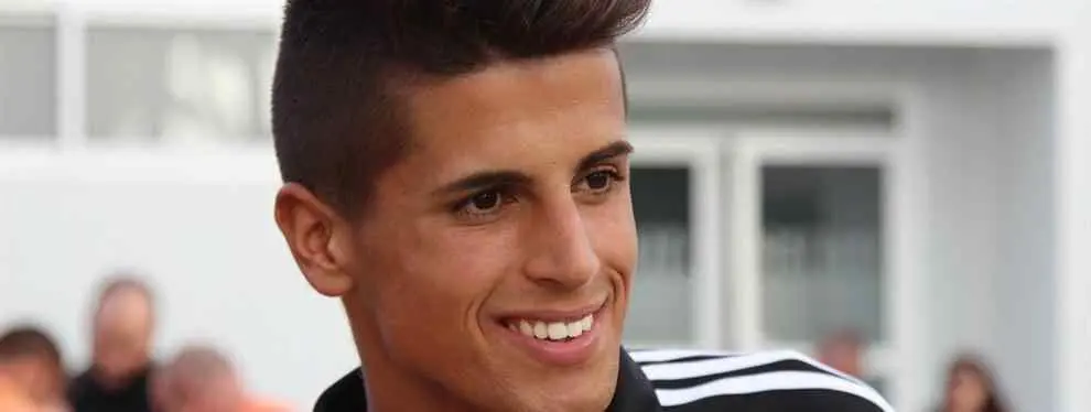 Cristiano Ronaldo alerta a Cancelo sobre los peligros de fichar por el Barça