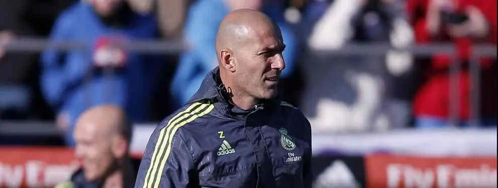 Zidane coloca a un jugador del Madrid en la calle