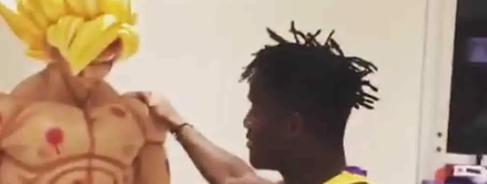 El curioso museo que el belga Batshuayi alberga en su propia casa