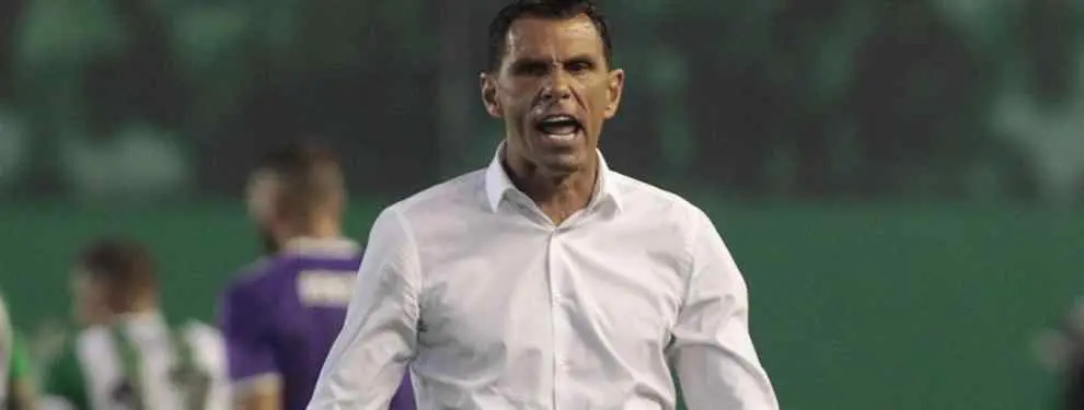 Gustavo Poyet 'monta' el primer incendio de la temporada en el Betis