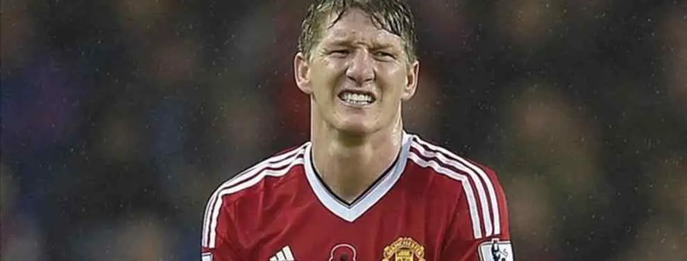 ¿Dónde está Bastian Schweinsteiger en la foto del United?