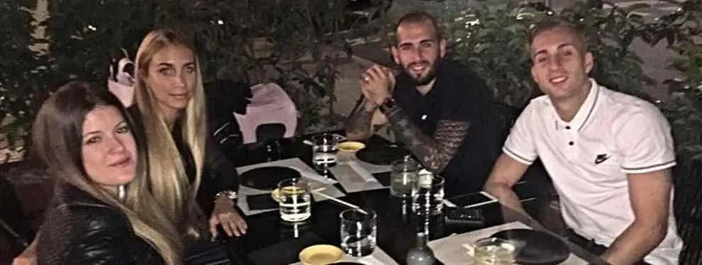 A Aleix Vidal le sale un defensor en el mismísimo Everton