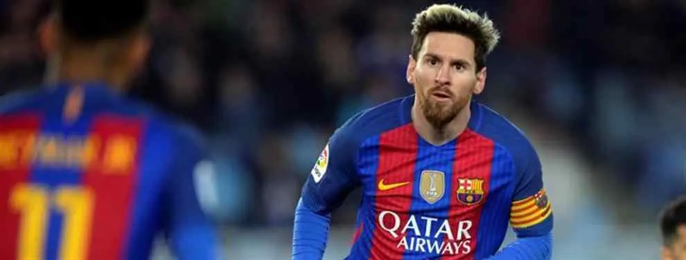 Messi señala a un jugador del Barcelona
