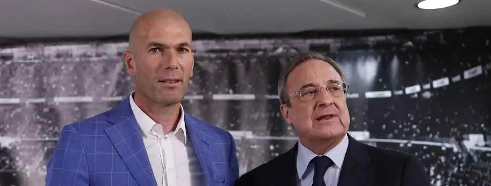 Zidane informa a un jugador que debe salir del Real Madrid