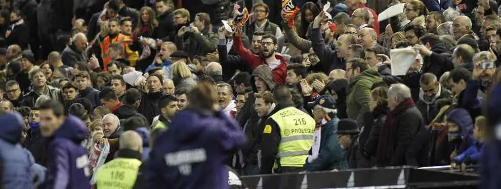 La dramática 'bomba' que se cuece en el banquillo del Valencia