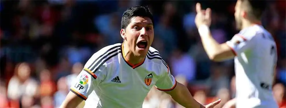 La 'rajada' por la espalda que deja a Enzo Pérez sentenciado en Valencia