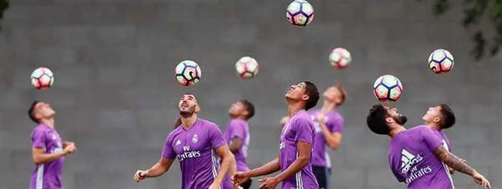 Cónclave en el vestuario del Madrid tras el bochorno de Nápoles (y la remontada del Barça)