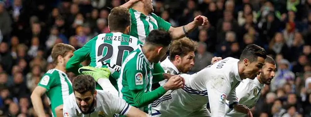 El currículum sobre la mesa de Florentino Pérez tras el Real Madrid - Betis