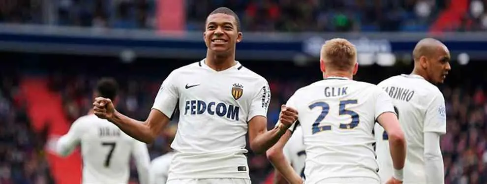 El sorprendente mensaje 'secreto' de Mbappé al Real Madrid (en el club blanco alucinan)