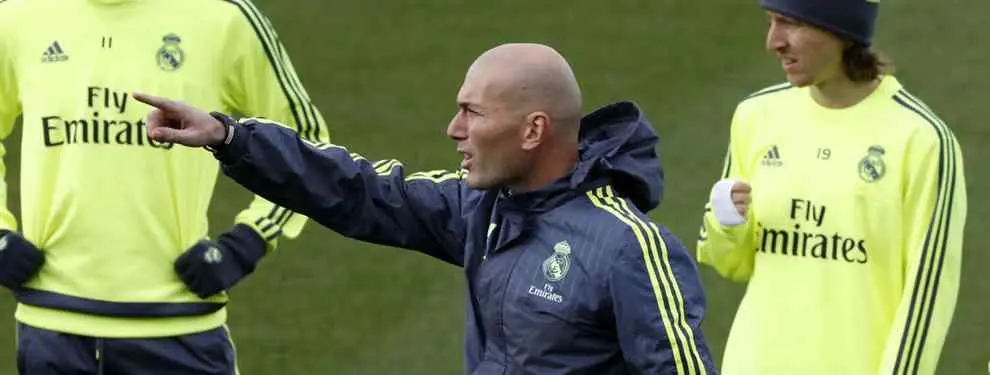 Zidane saca a un jugador del Real Madrid con una cesión de última hora