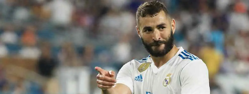 Benzema recibe una llamada que lo puede cambiar todo en el Real Madrid