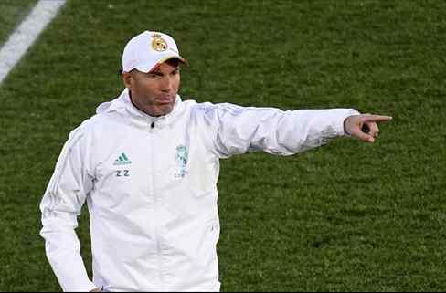 El regalo de Reyes que pone en un serio aprieto a Zidane (y sentencia a un jugador del Real Madrid)