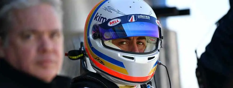 Fernando Alonso descubre el color del nuevo McLaren (y hay sorpresa bomba)