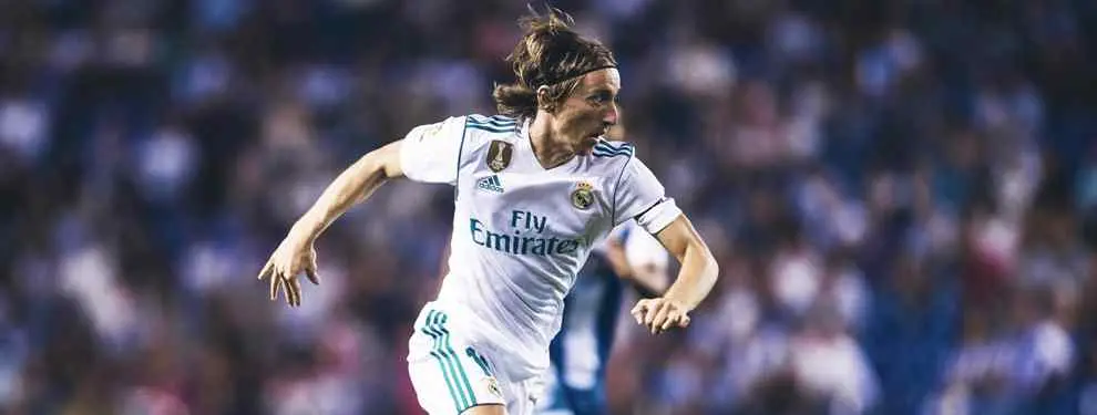 Modric recibe una oferta de locura que deja temblando al Real Madrid (y el crack se lo piensa)